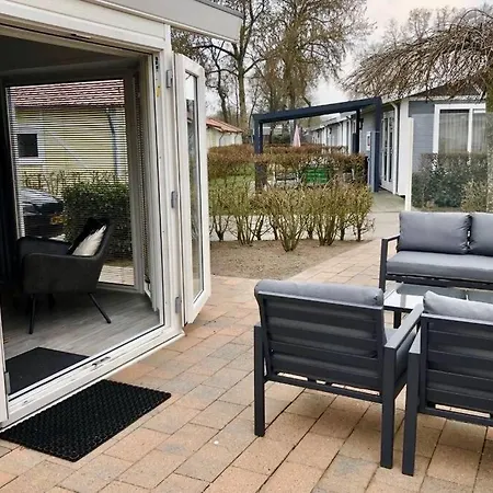 Apartment Chalet Bad Hoophuizen Vu43